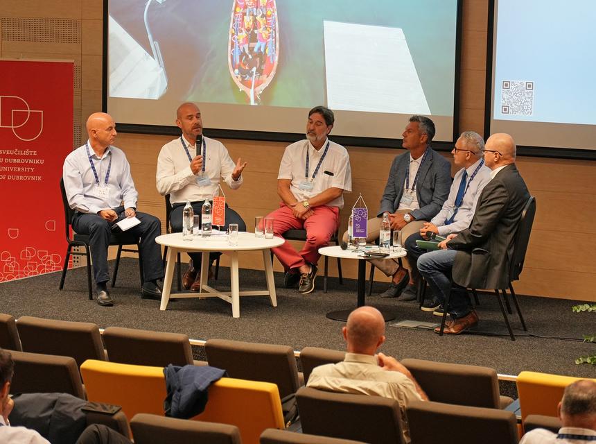 panel Naše more